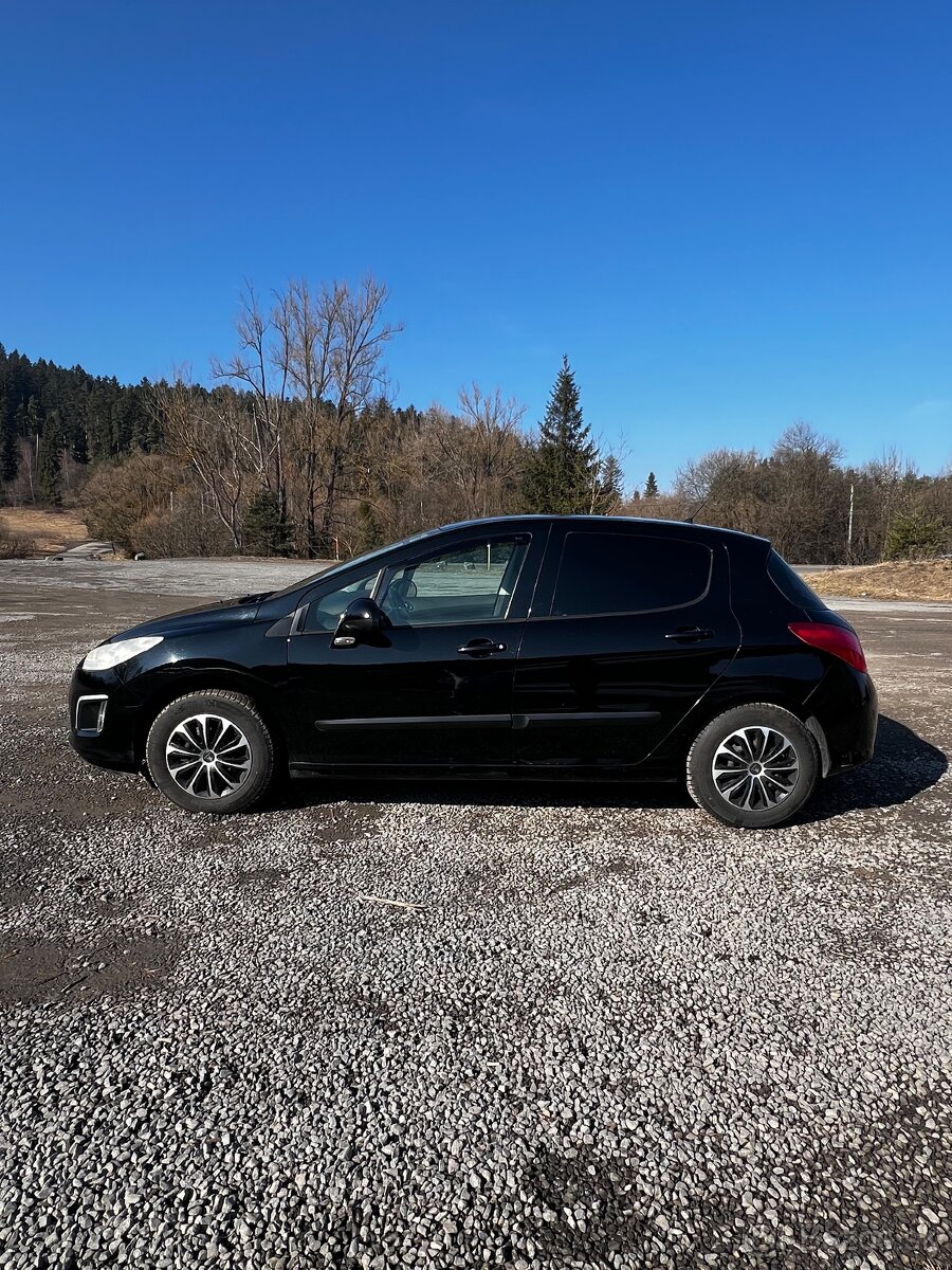 Predám Peugeot 308 1.6 Diesel r.v. 2012 - 5