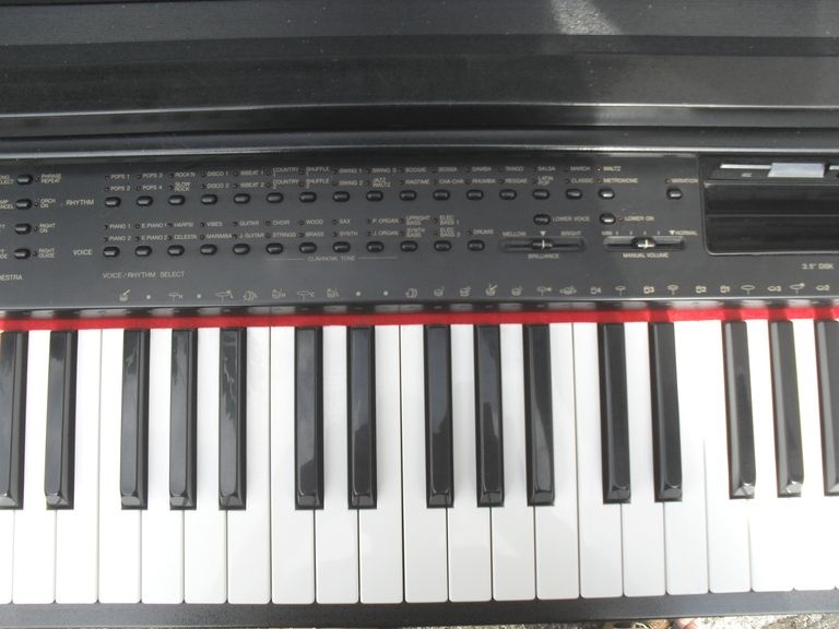 Digitální piano Yamaha Clavinova CVP 50 - 5