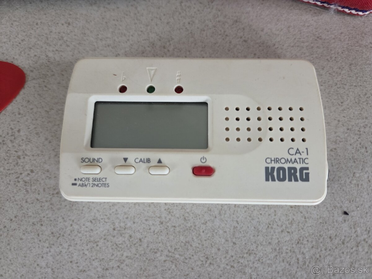 Akusticka gitara + stojan + prislusenstvo - 5