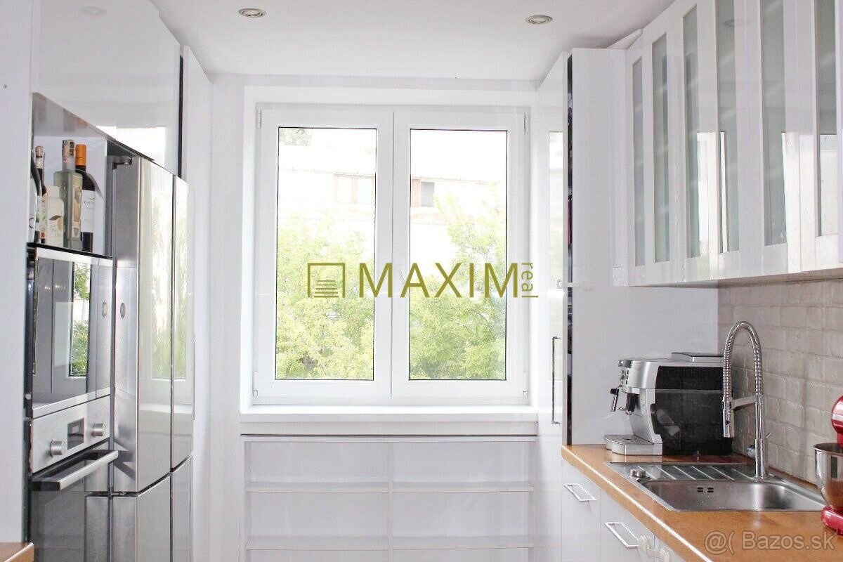 V tehlovom bytovom dome kompletne zrekonštruovaný 3-izbový b - 5