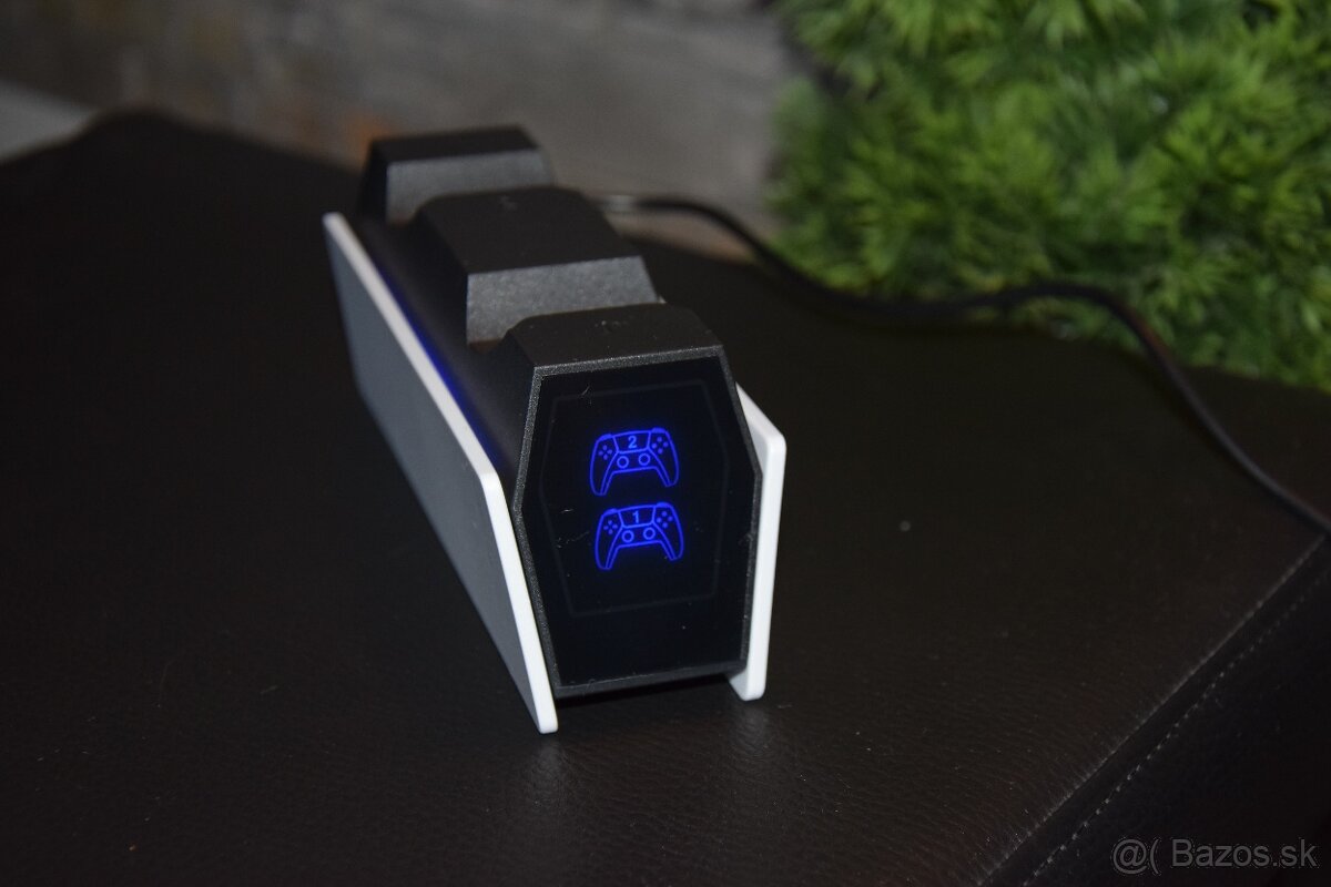 PlayStation 5 DualSense Charging Station - 5