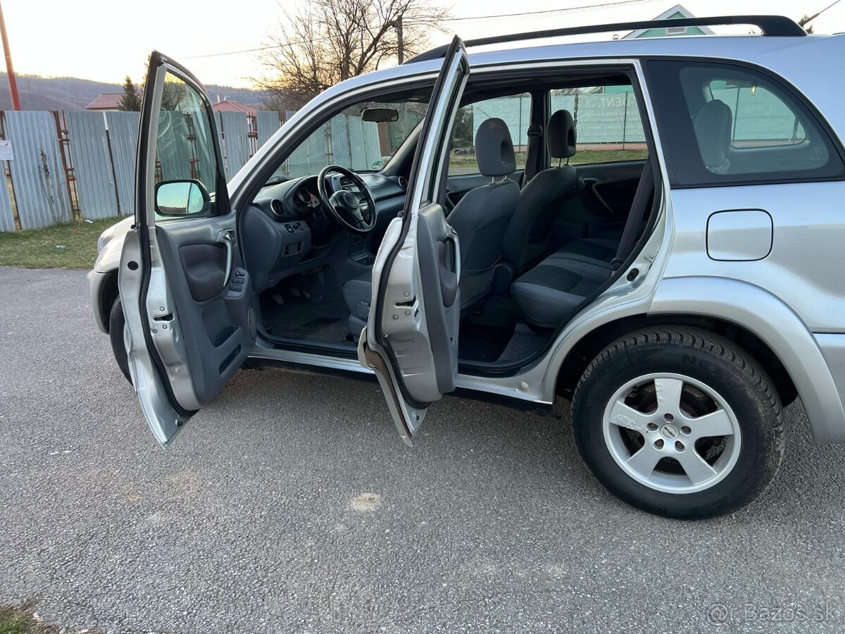 Toyota Rav 4 2.0 Special 4x4 - 5