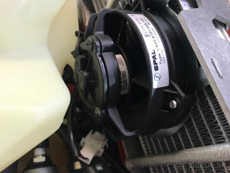 Výztuhy kryty chladiče komplet s ventilátorem KTM, Husqvarna