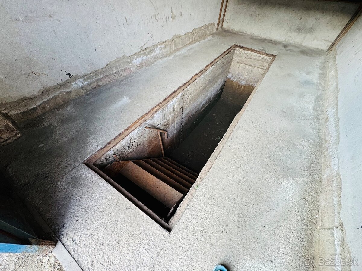 Garáž na predaj – 18 m², montážna jama, Okružná ulica - 5