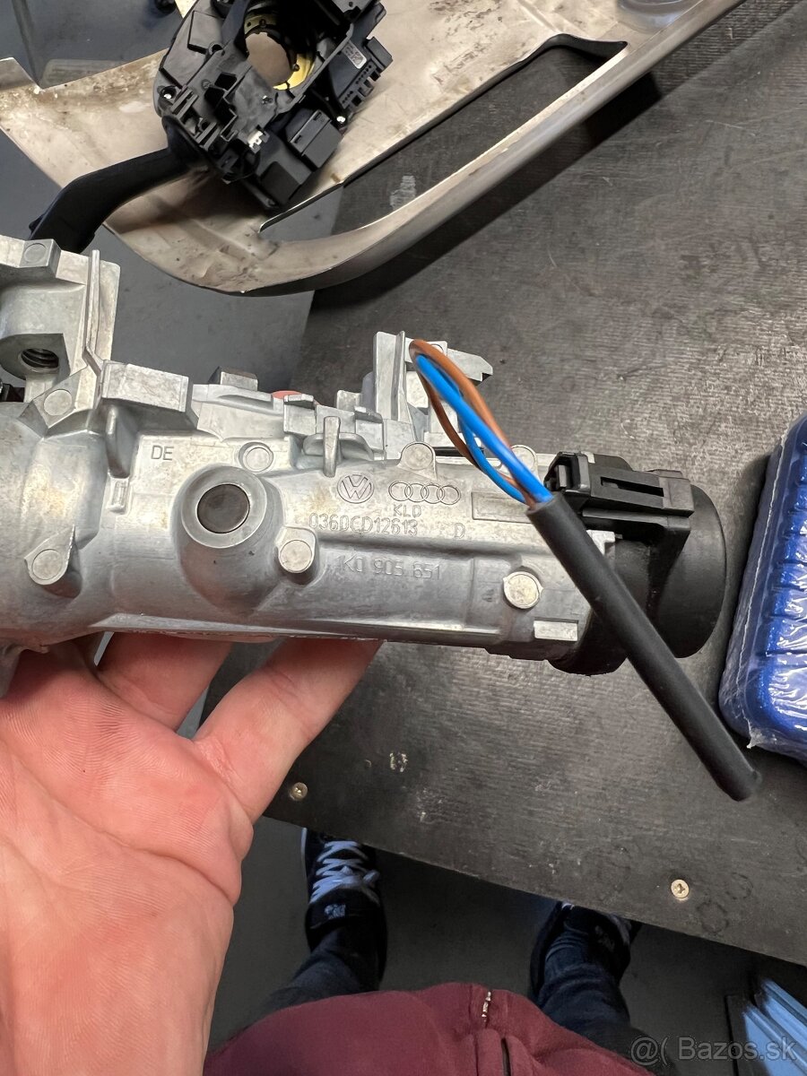 Spinacia skrinka do VW Seat Audi Škoda - 5