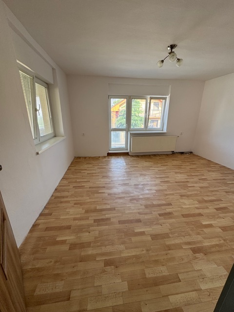 PREDAJ - dvojgeneračný rodinný dom SEREĎ - 5