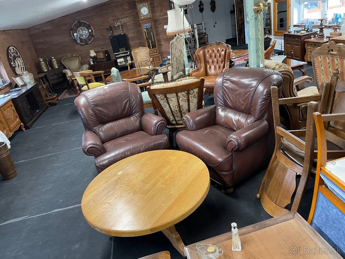 Chalupárov a Chatárov: Unikátny Starý Nábytok 🌲 - 5