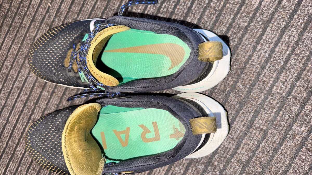 Nike REACT PEGASUS TRAIL 4 - 5