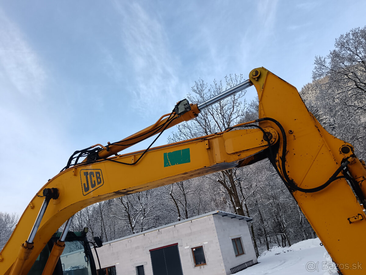 Pásový bagr JCB JS 210 L - 5