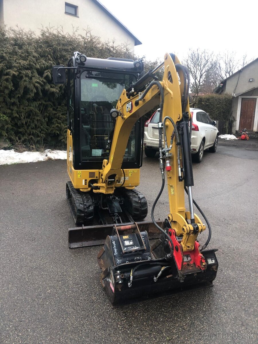 Caterpillar CAT 301.6 - 5