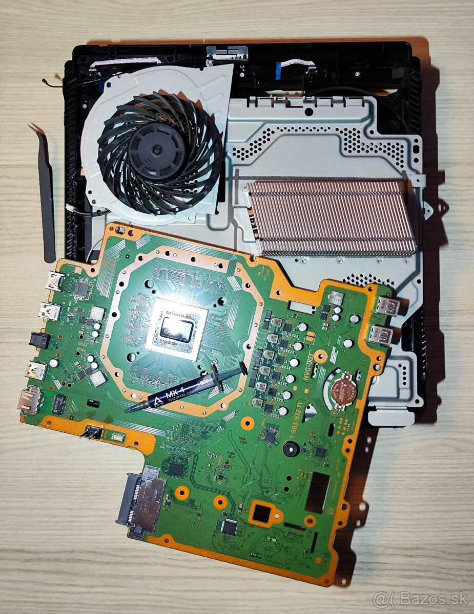 Playstation 4 PRO 1TB 4K - Vyčistená + Prepastované CPU - 5