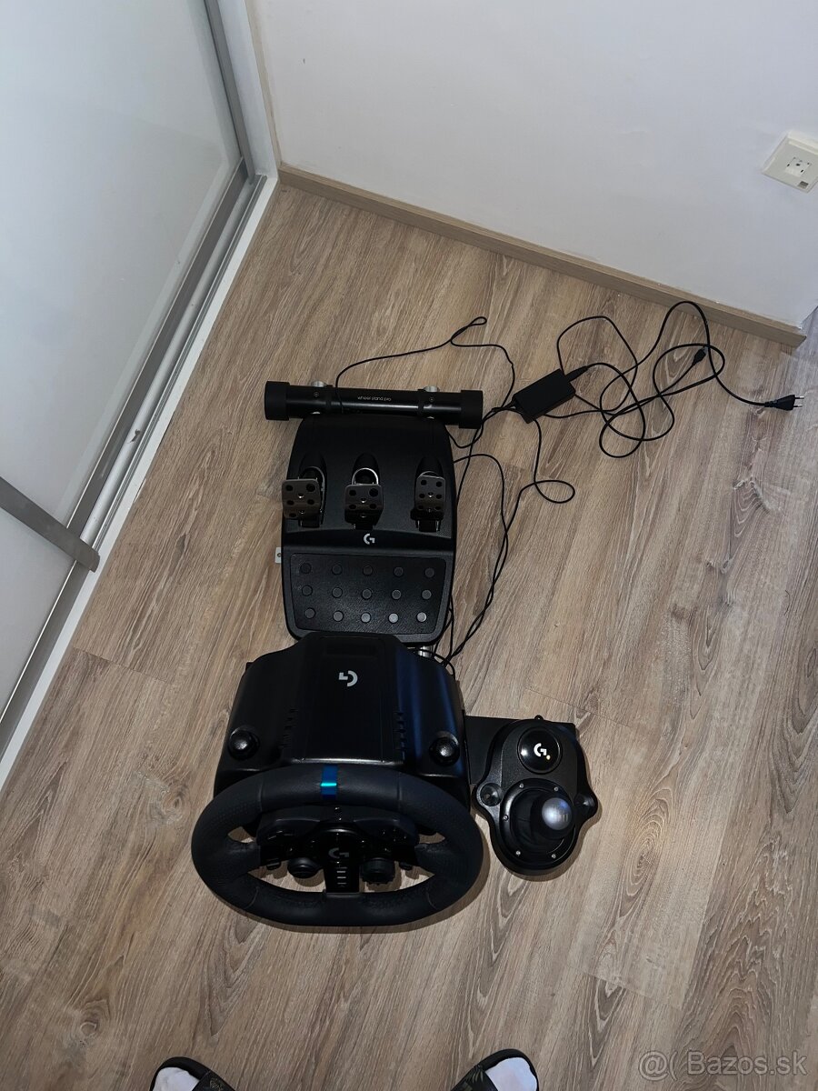 Komplet Racing Set: Logitech G923 (PS5/PC) + Radiaca páka + - 5