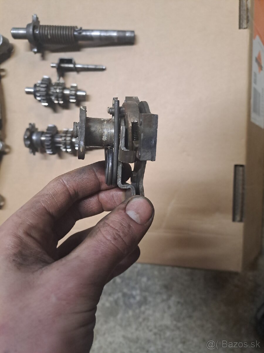 Motor na diely pionier 05 - 5