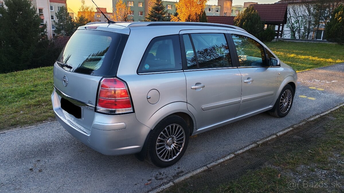 Opel Zafira 1.9 CDTI, 7 miest - 5