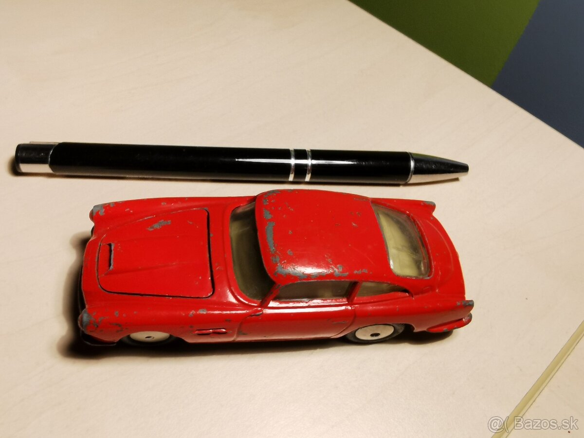 Corgi toys Aston Martin DB4 - 5