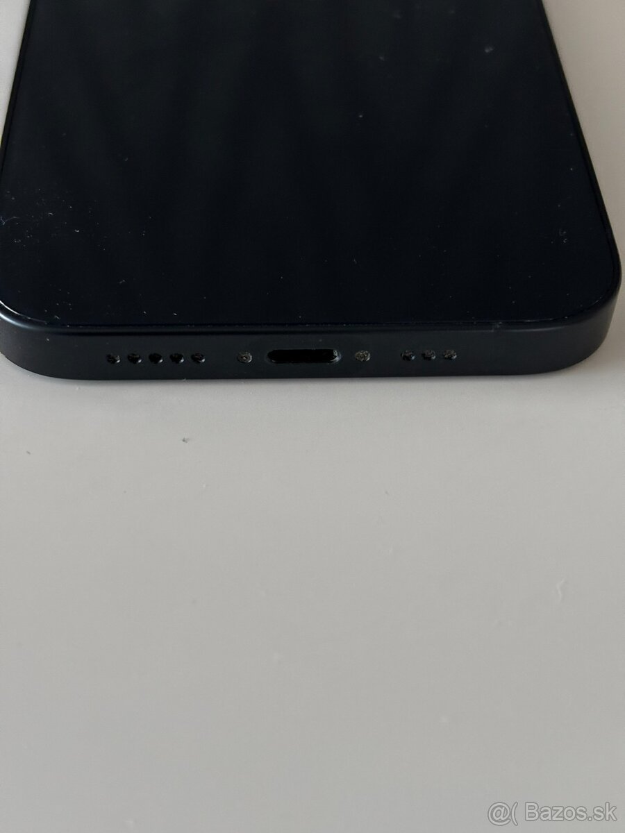 Predám iPhone 13 black 128GB - 5