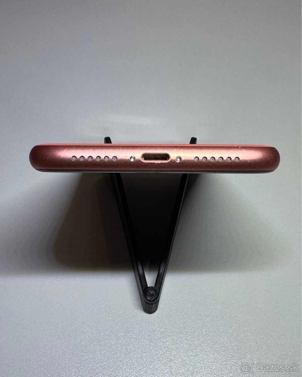 iPhone Xr | RED - TOP STAV | Plne funkčný - 5