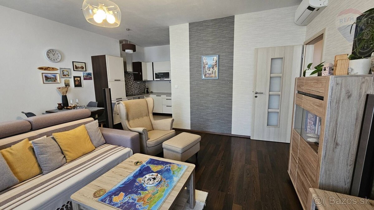 2izb.byt s vlastným kúrením, klímou a garážou - 5