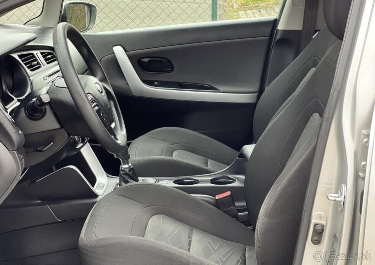 Kia Cee´d 1.4 CVVT LPG KLIMA TEMPOMAT lpg + benzín manuál - 5