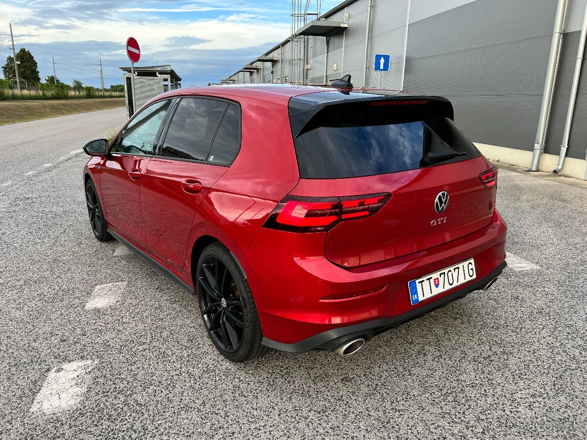 VW Golf 8 GTI 2,0 TSI DSG - 5
