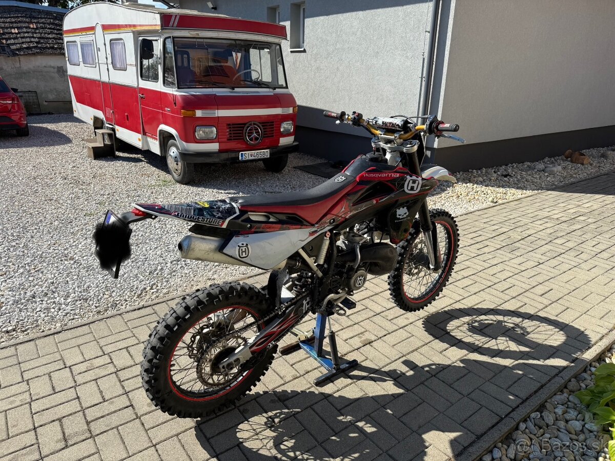 Husqvarna WR 300 (2010)