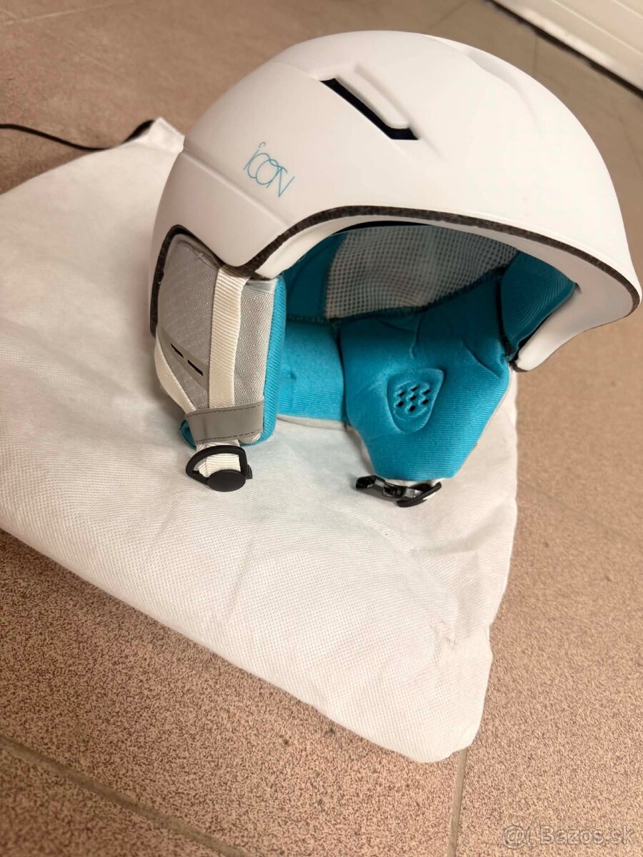 Lyziarska prilba - 5