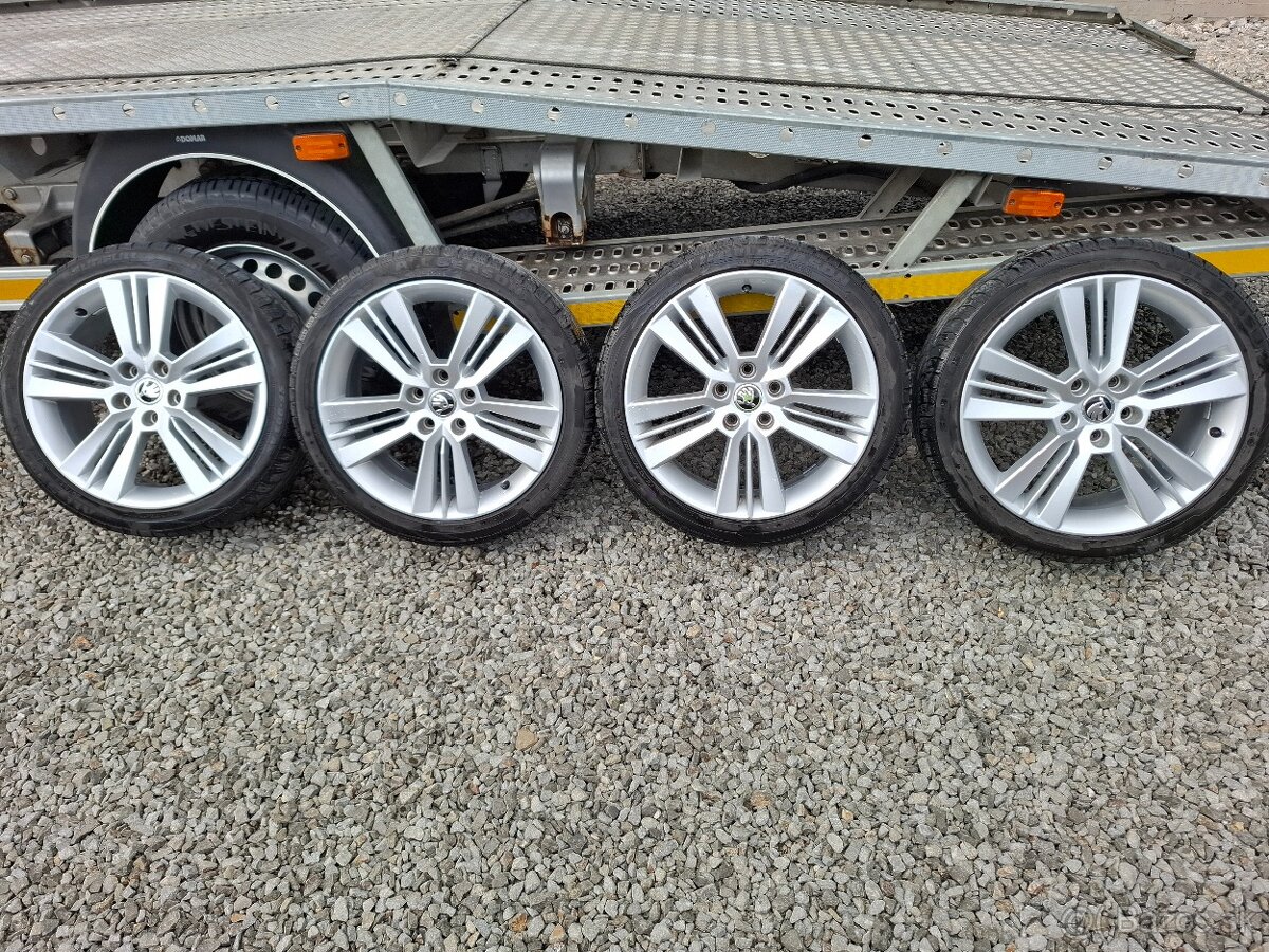 Predam sadu zimne pneu 225 40 r18 - 5