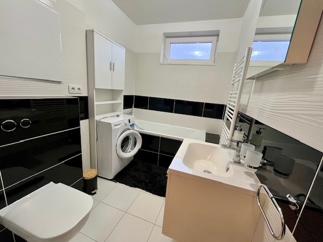 2-izb.byt, 2 parkovacie miesta, internet, energie v cene - 5