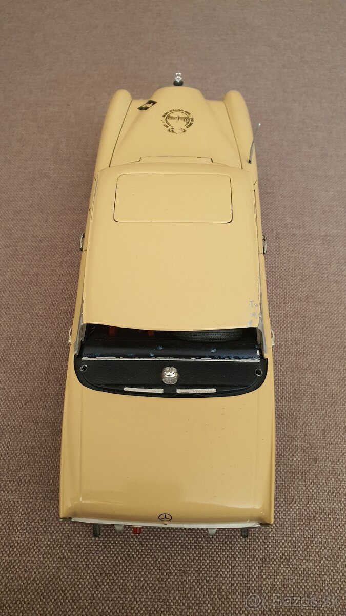 Model Mercedes Benz warsteiner od Revell - 5
