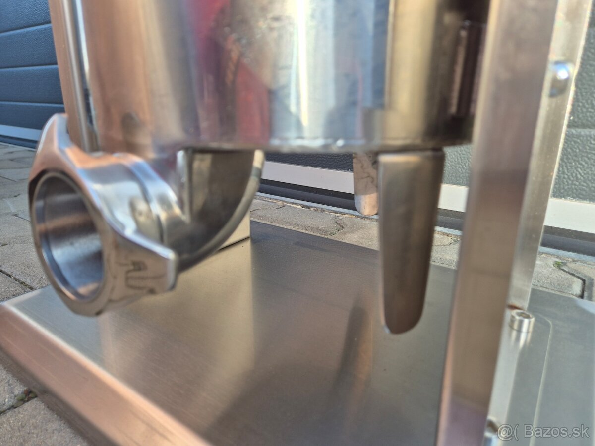 ELEKTRICKÁ PLNIČKA KLOBÁS 15 L SILNÁ PROFI - 5