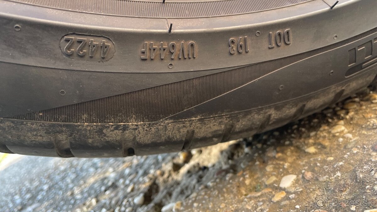 Pirelli SCORPION 235/45 R21 2ks - 5
