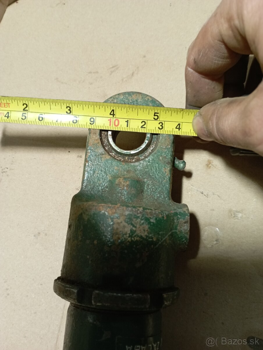 Jednocinny hydraulicky piest - 5