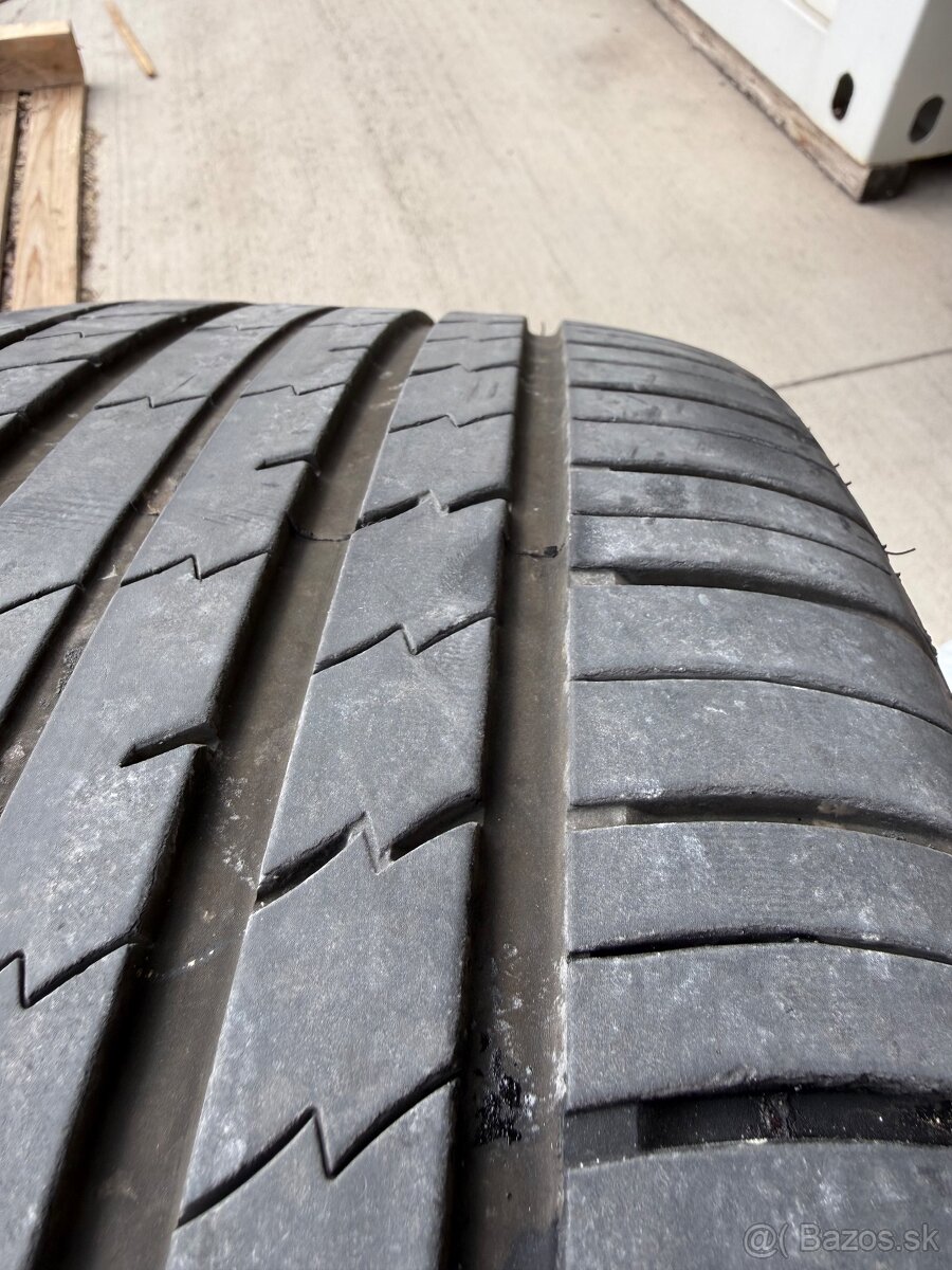 275/35 R21 tracmax - 5