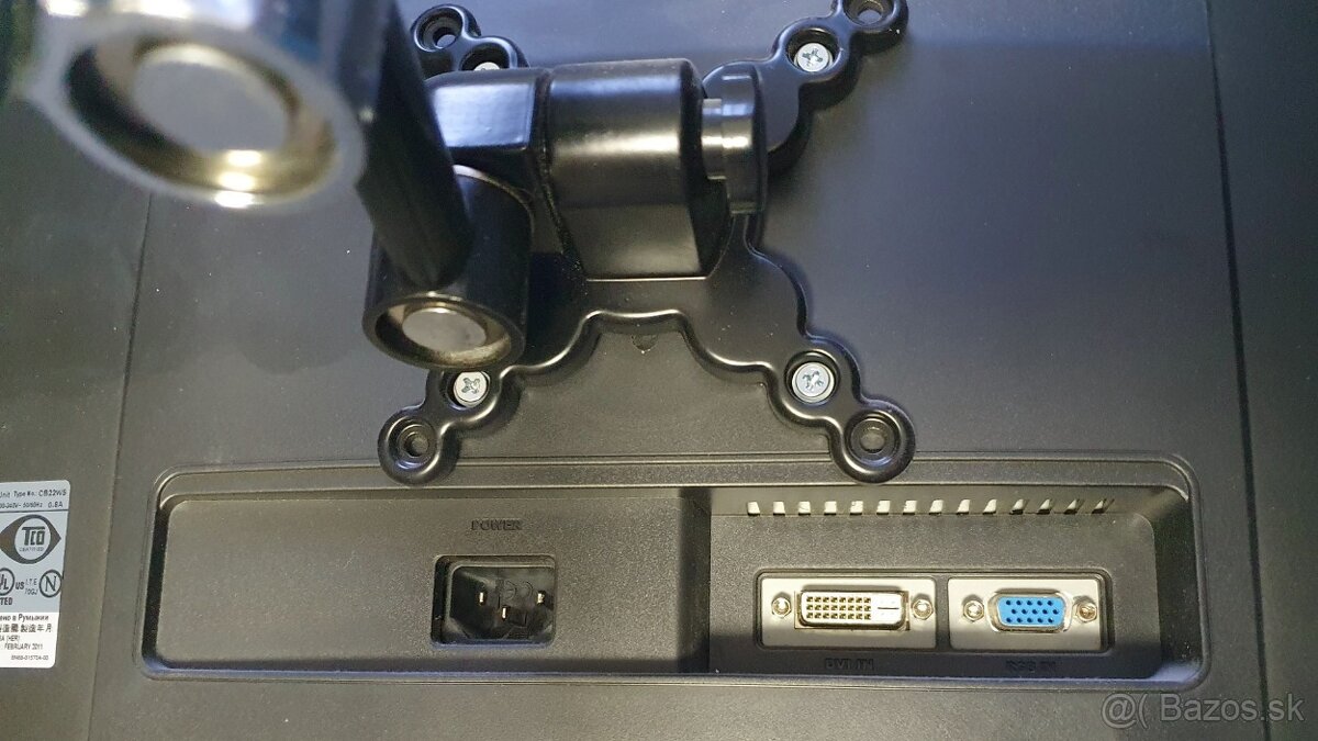 21,5" Samsung SyncMaster E2220 + stojan - 5