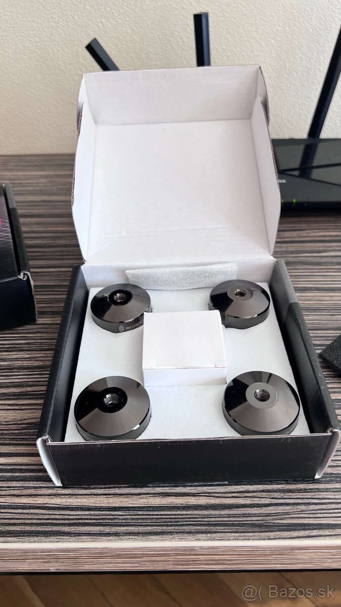 IsoAcoustics GAIA III - 5