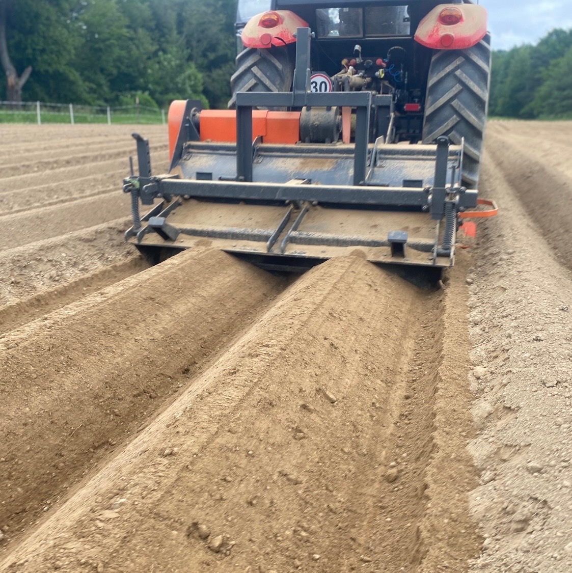 Predám Optigep BT-2B – bakhátovač / hriadkovač + fréza 200 c - 5