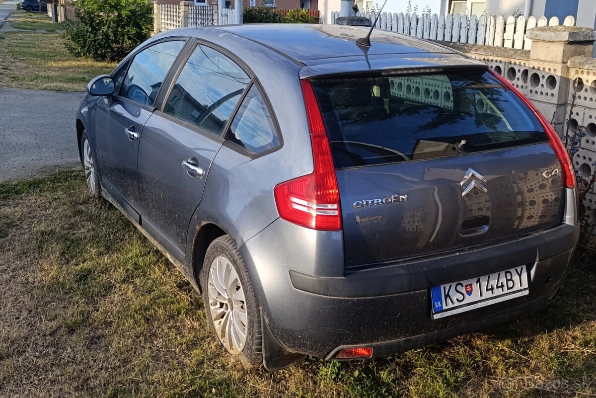 Predám nepojazdné auto Citroen C4 - 5