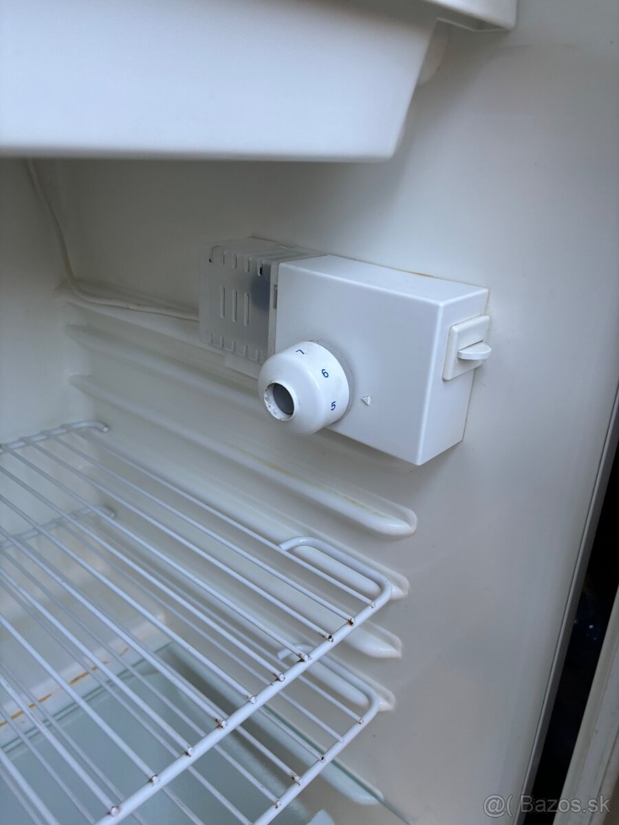 Chladnicka s mraziakom - 5