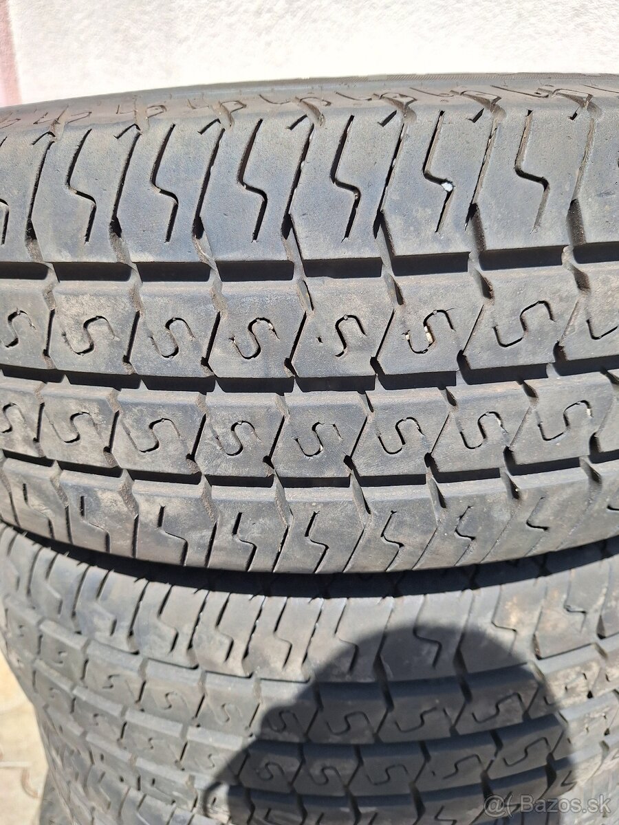 195/70 R15 C - 5