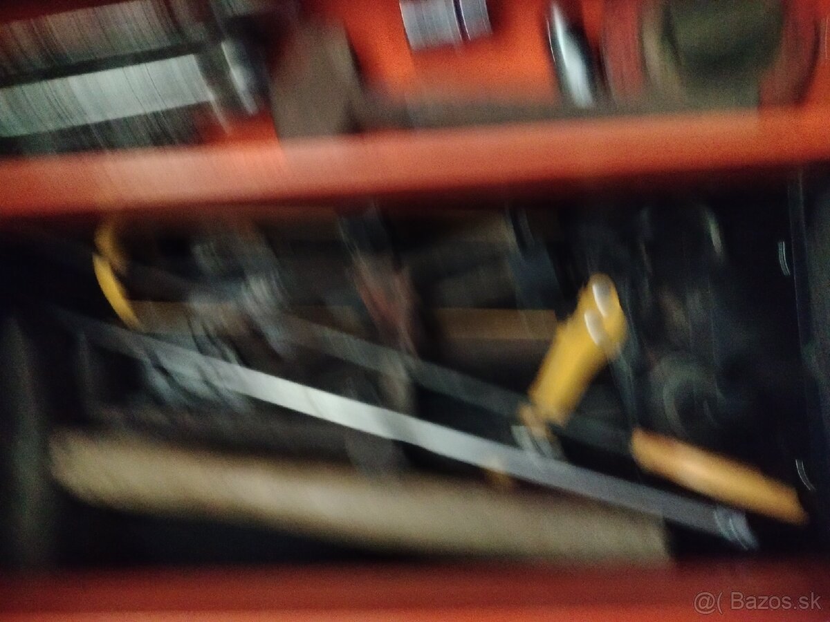 Kufrík s náradím. - 5