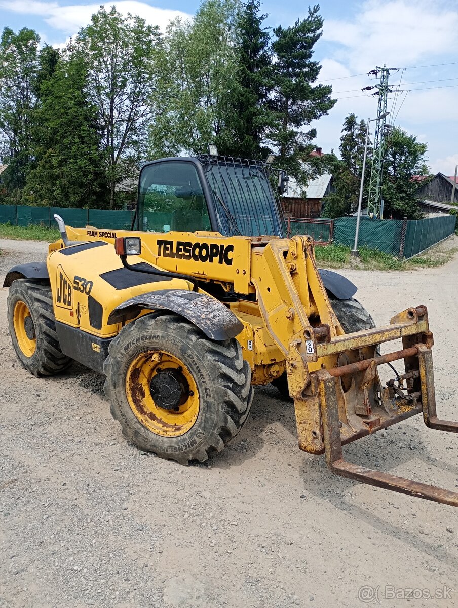 Teleskopický manipulátor JCB 530-70 - 5