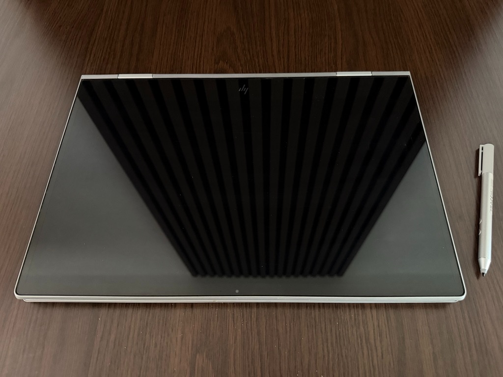 Notebook s dotykovým otočným displejom + príslušenstvo - 5