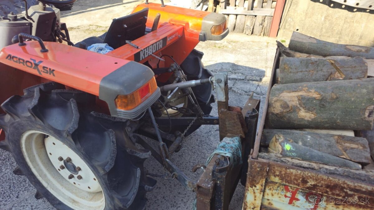 traktor Kubota - 5