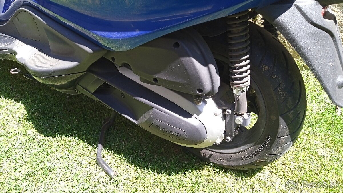 Piaggio X10, 350 - 5