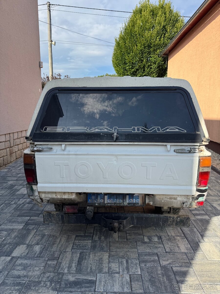 Toyota Hilux LN65 4x4 2.4d