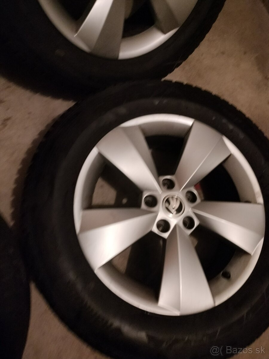 ❄️zimná 4ks alu disky orig. Škoda 5x112 R17 pneu 215/65 17 - 5