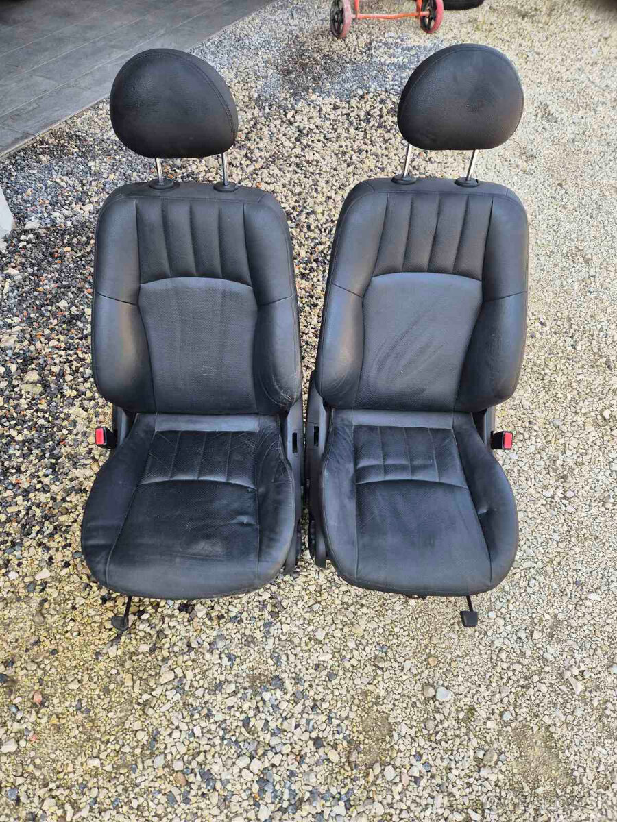 Predné sedačky Mercedes Benz W203 - 5