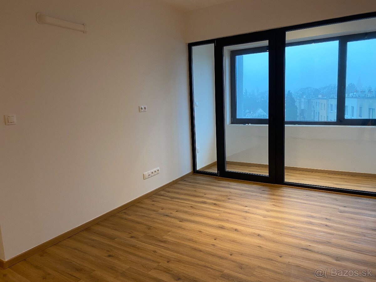 Predaj príjemného 1 izbového bytu v Ružinove - 5