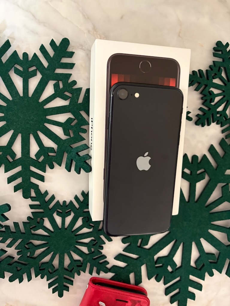 IPHONE SE 2022 - 5
