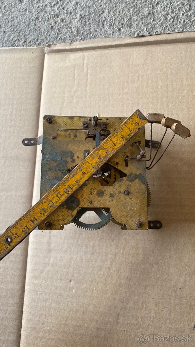 Strojčeky starožitné hodiny - 5